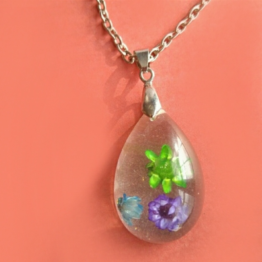 Vintage necklace dried flowers bright flowers preserved cottagecore